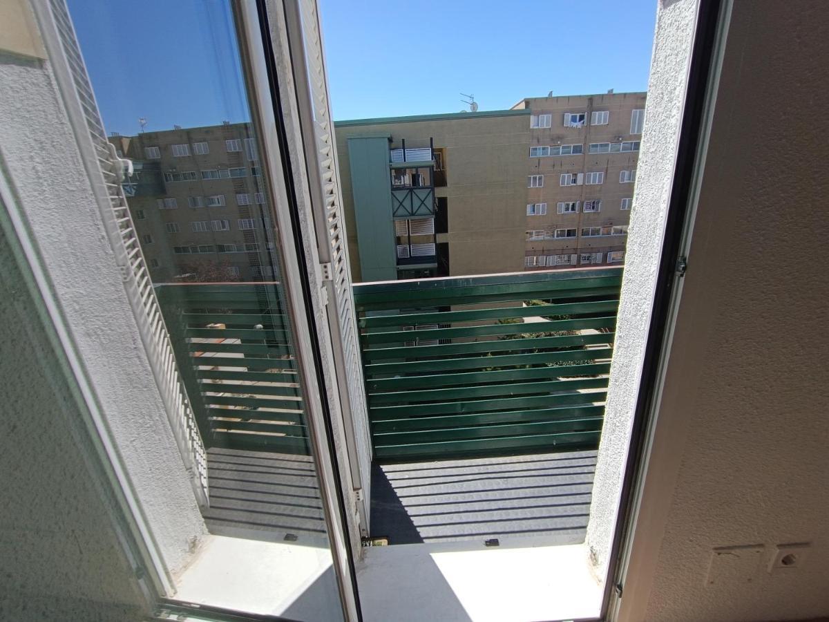 Amplia Habitacion En Vivienda Duplex مدريد المظهر الخارجي الصورة